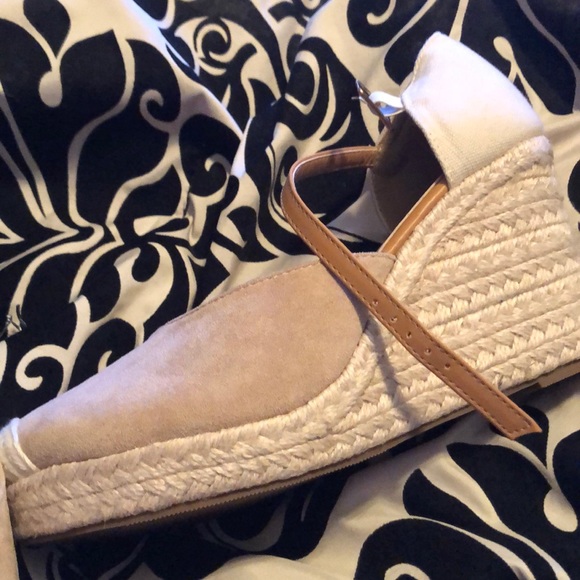 Wedges - Picture 3 of 6